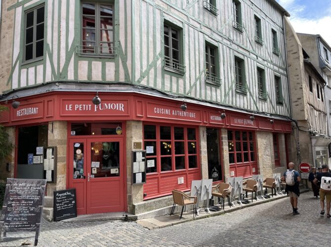 Le Petit Fumoir – Restaurant à Vannes, France