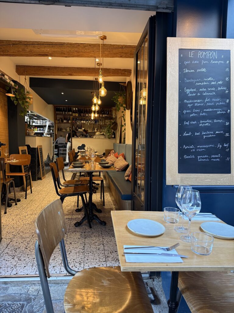 Restaurant Le Pompon à Cannes, France — photo 1
