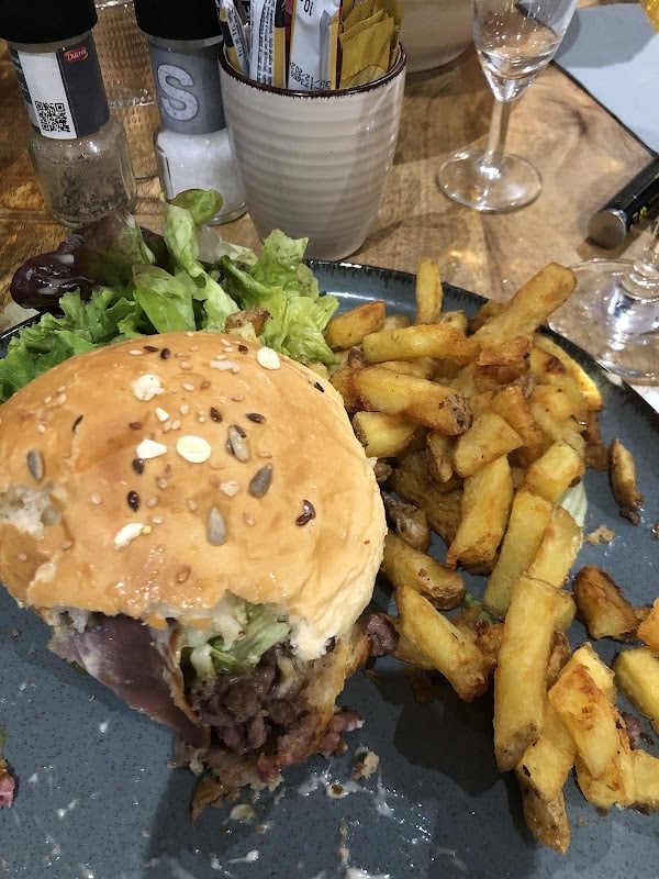 Restaurant Le Saint Alp à Châlons-en-Champagne, France