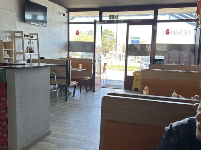 Restaurant Le Snack Avry-Bourg à Avry, Suisse