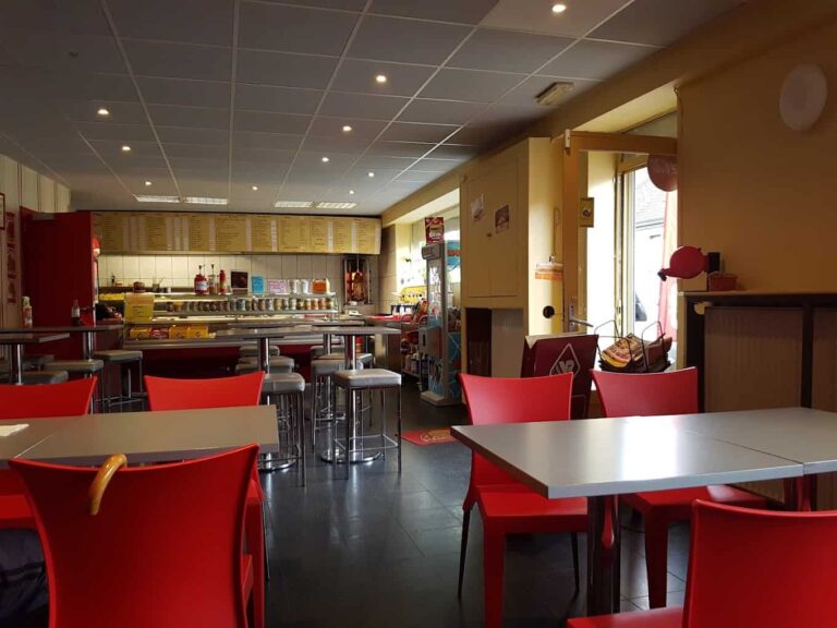 Restaurant Le Vespéral à Charleroi, Belgique — photo 1