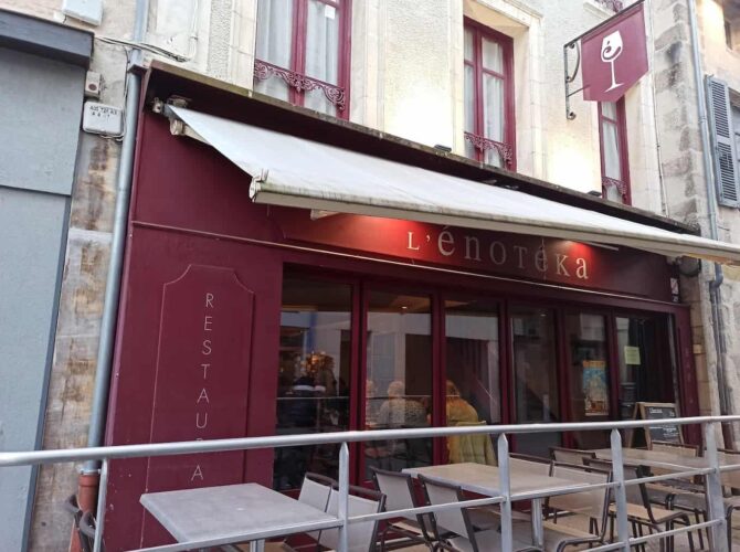 Restaurant L’Enoteka à Parthenay, France