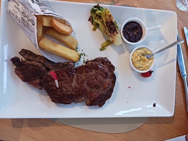 Restaurant Les Petits Plats de Célestin à Vierzon, France