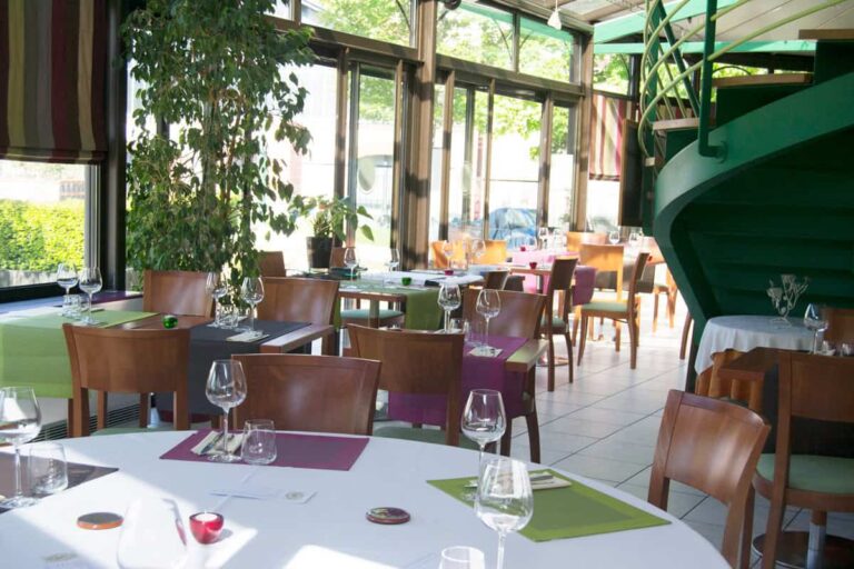 Restaurant Les Petits Plats de Célestin à Vierzon, France — photo 1
