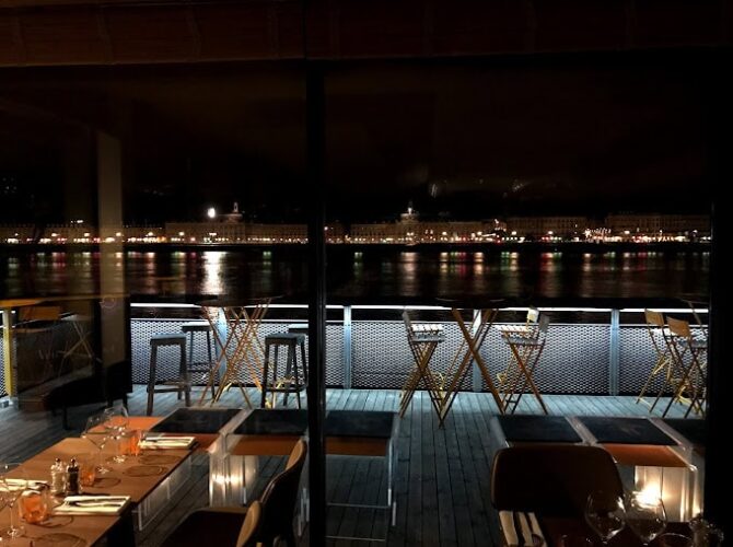 Restaurant L’Estacade à Bordeaux, France