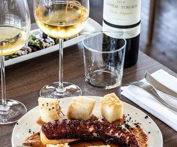 Restaurant L’Estacade à Bordeaux, France