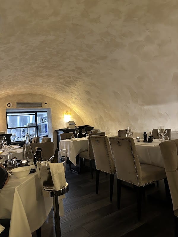 Restaurant Lucky You Beef & Seafood à Cannes, France