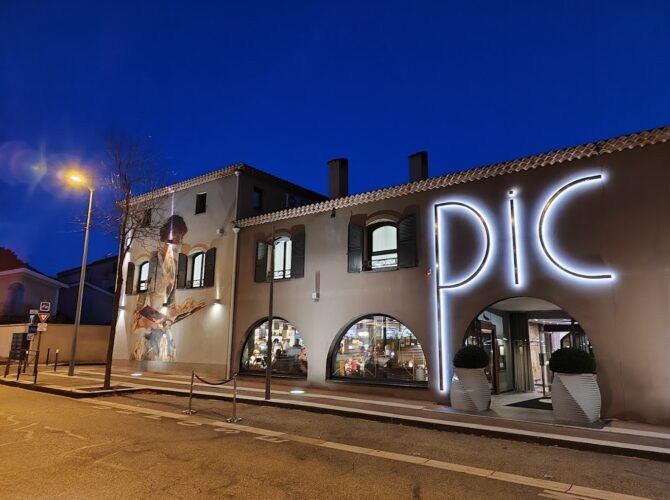 Restaurant Maison Pic à Valence, France