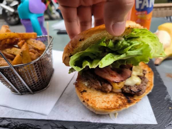 Restaurant MAKI BURGER à Nantes, France