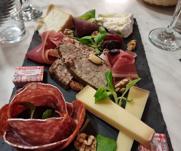 Restaurant O p’tit bonheur à Chaumont, France