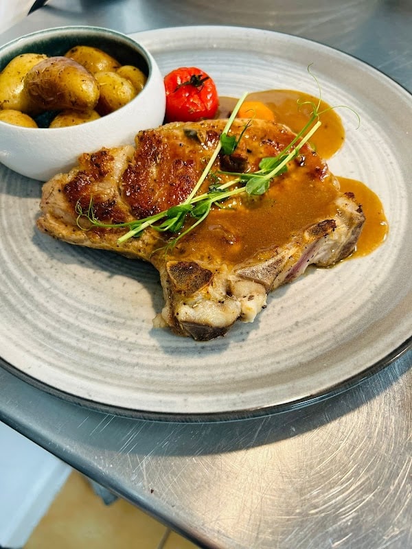 A LA CARTE TRAITEUR & RESTAURANT – HALAL à Hayange, France