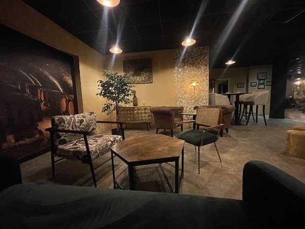 Restaurant Les 3 petits cochon’s à Laval, France