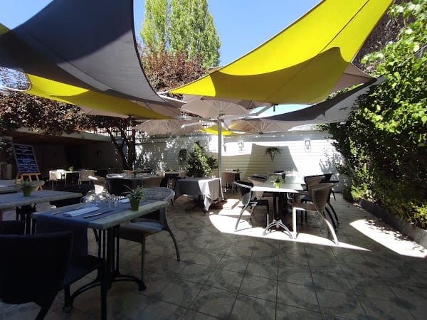 Restaurant L’antiquaire à Laval, France