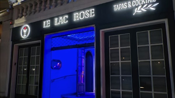 Restaurant Le Lac Rose à Laval, France