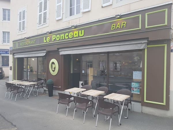 Restaurant Le Ponceau à Laval, France