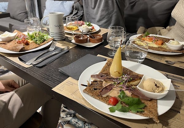 Restaurant Crêperie A la Folie Douce à Laval, France
