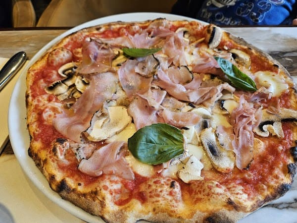 ANGELINO – Le restaurant à Levallois Perret à Levallois-Perret, France