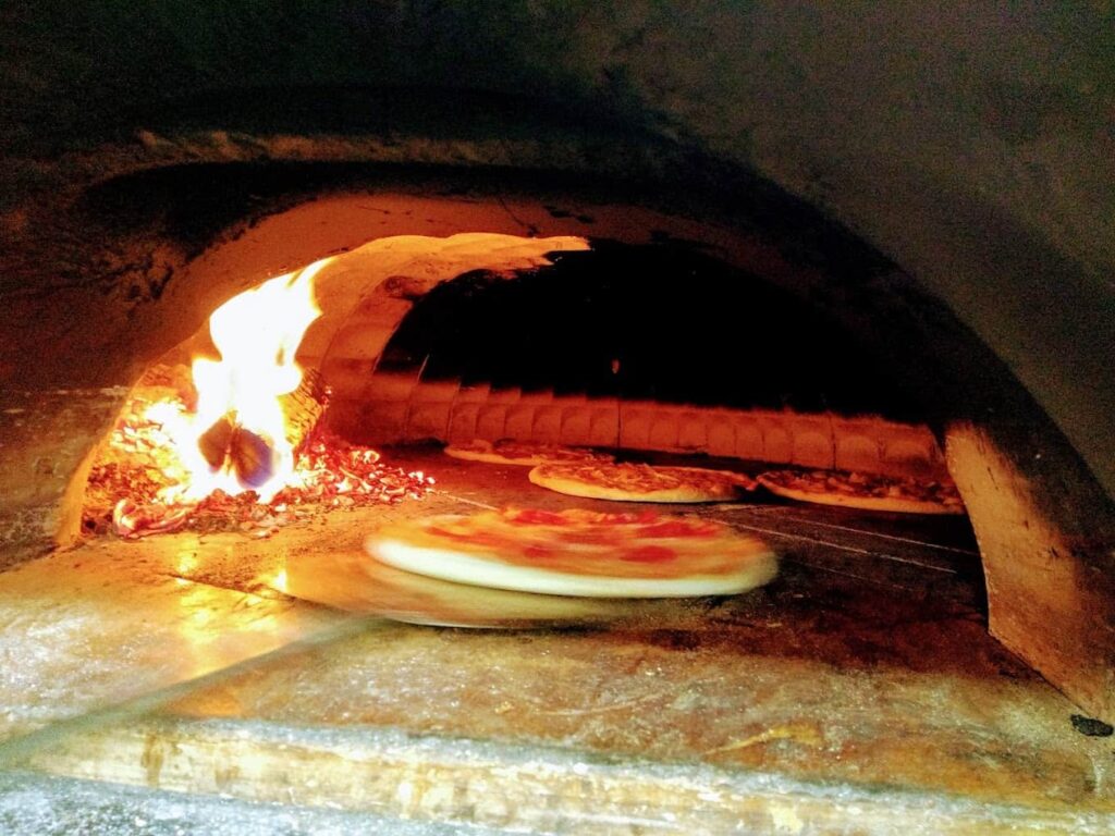 Restaurant Pizz At Home à Arlon, Belgique