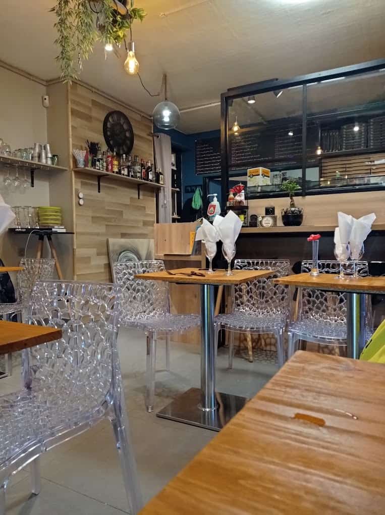 Restaurant Pizzeria Fontanella à Châtel-Saint-Germain, France