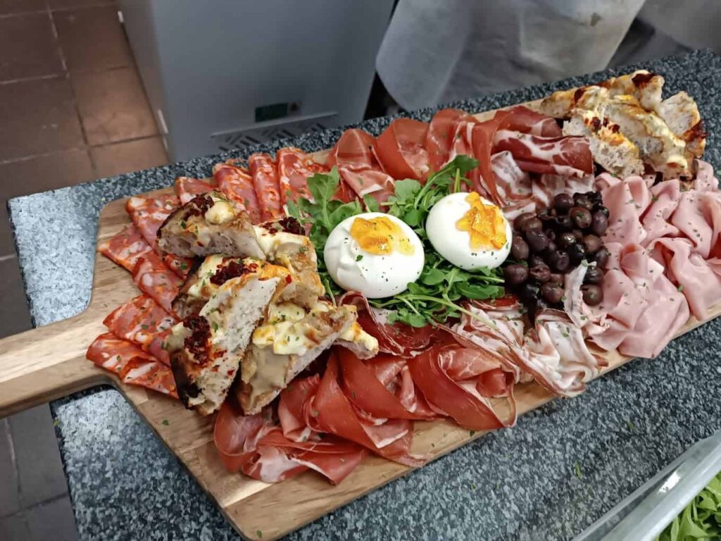 Restaurant Pizzeria Onda Calabra à Dinant, Belgique