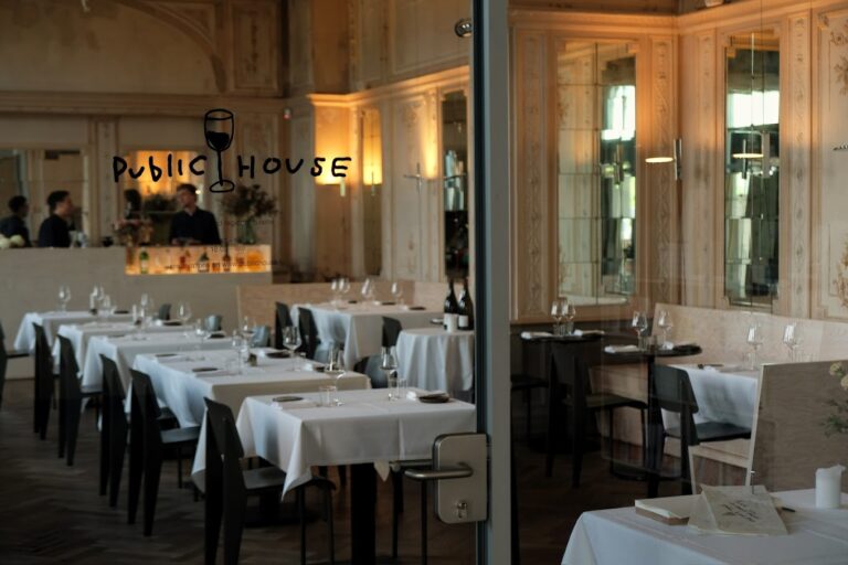 Restaurant Public House à Luxembourg (Ville), Luxembourg
