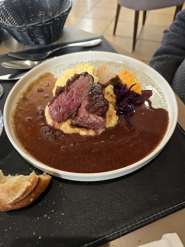 Restaurant “Ateria” à Châteaudun, France
