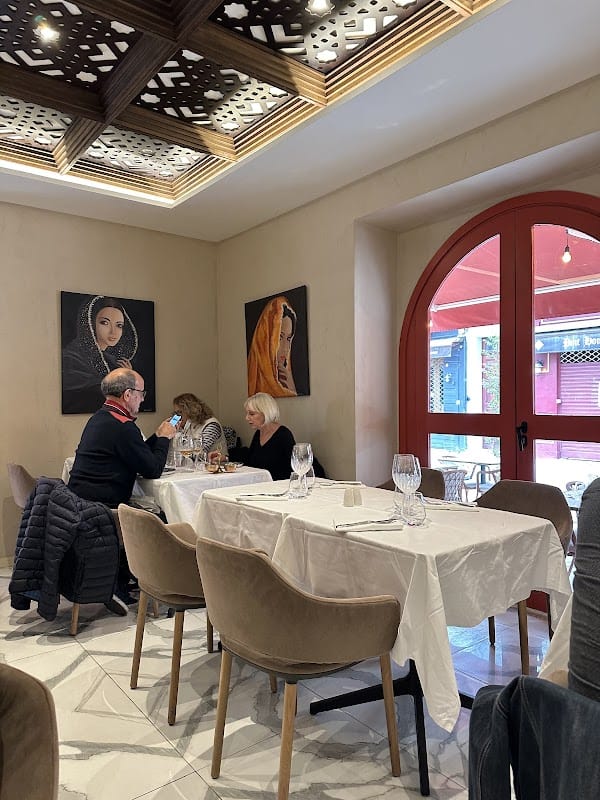 Restaurant Indien Mumbai Café à Cannes, France