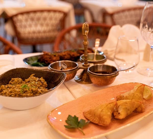 Restaurant Indien Mumbai Café à Cannes, France