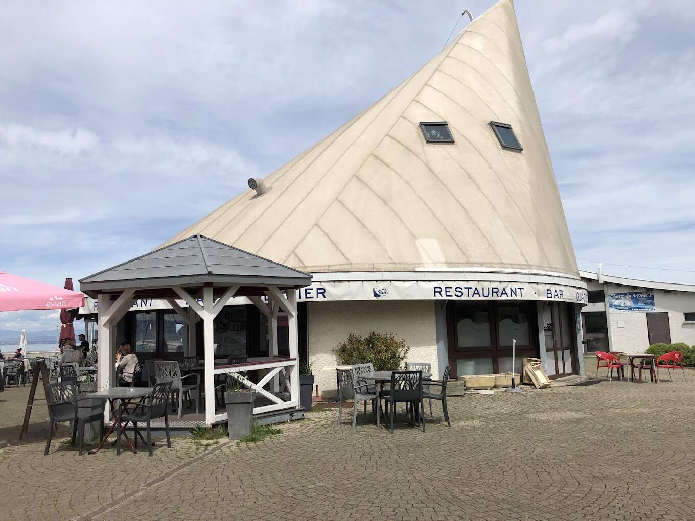 Restaurant la voile evian à Évian-les-Bains, France