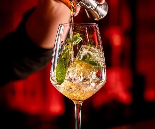 Restaurant Le Comptoir de La Licorne ~ Table Gourmande à Châlons-en-Champagne, France