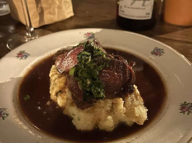 Restaurant Pluviôse à Saint-Jean-de-Luz, France