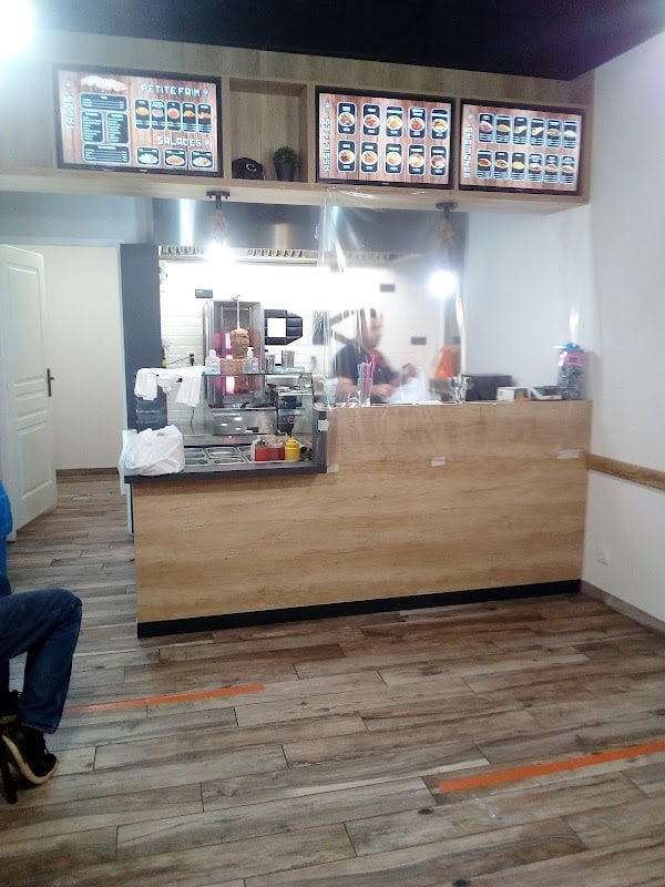 Restaurant Snack Dinar à Metz, France