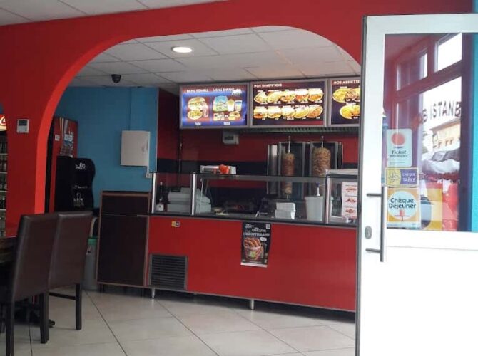 Restaurant Snack Kebab Istanbul à Piennes, France