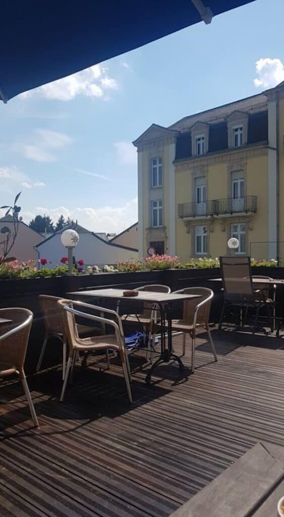 Sunshine Bar
