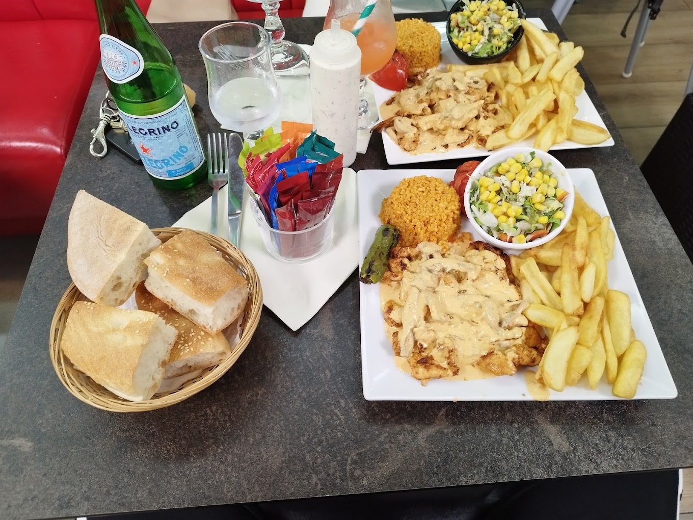 Restaurant Tour de Leandre à Woippy, France