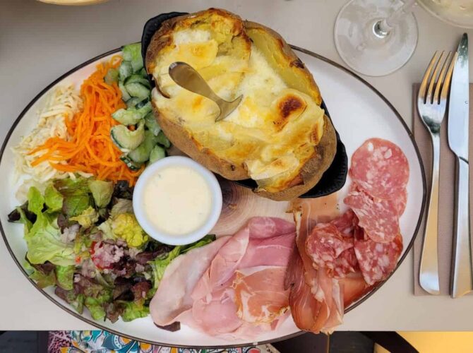 Restaurant 100 Patates – Waves à Moulins-lès-Metz, France