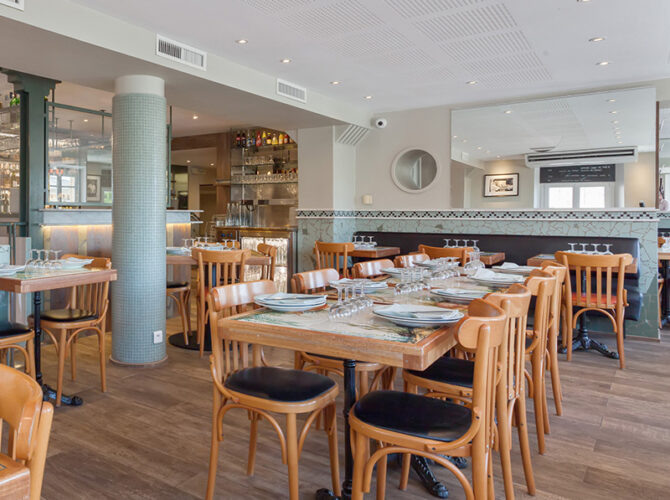 Restaurant ASTOUX ET BRUN à Cannes, France