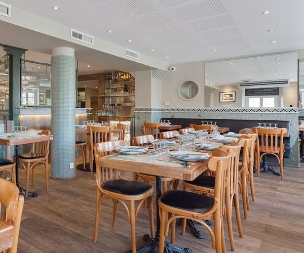 Restaurant ASTOUX ET BRUN à Cannes, France