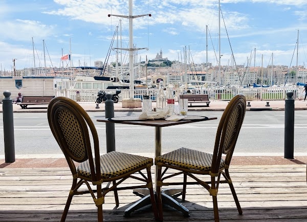 Restaurant Au Doyen à Marseille, France