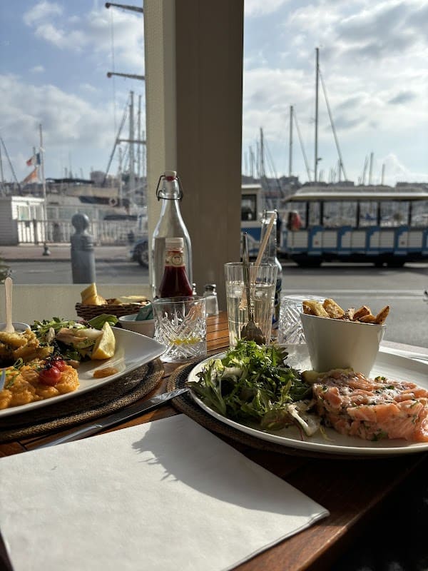 Restaurant Au Doyen à Marseille, France