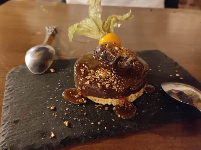 Restaurant Black Sails – A Pirate Tavern By Chef LeChat à Cannes, France