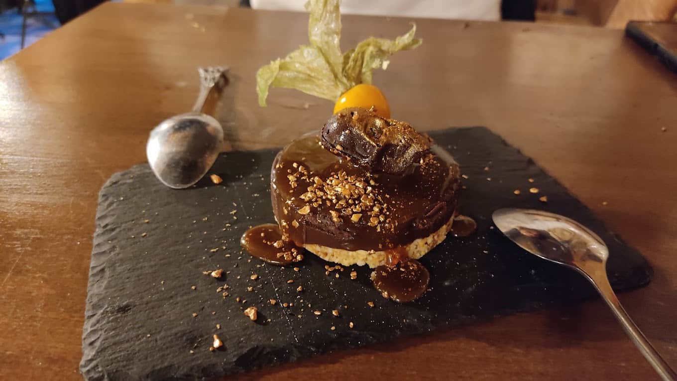 Restaurant Black Sails – A Pirate Tavern By Chef LeChat à Cannes, France