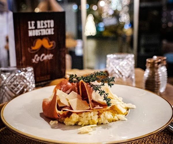 Restaurant Café Mustache à Châteauroux, France