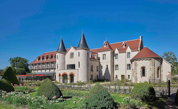 Restaurant Château Saint-Jean à Montluçon, France