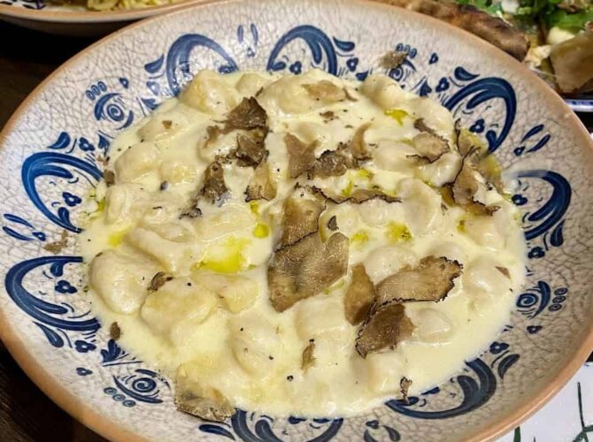 Restaurant Cheer Mamma à Cannes, France