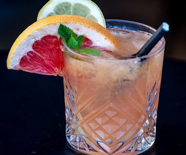 Chez Sam Restaurant, Bar, Rhumerie à Valence, France