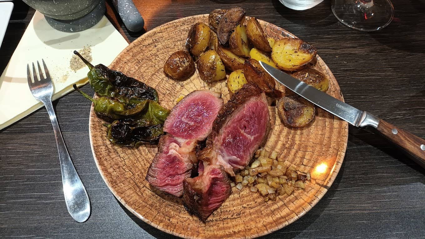 Restaurant Côte à Côte à Calais, France