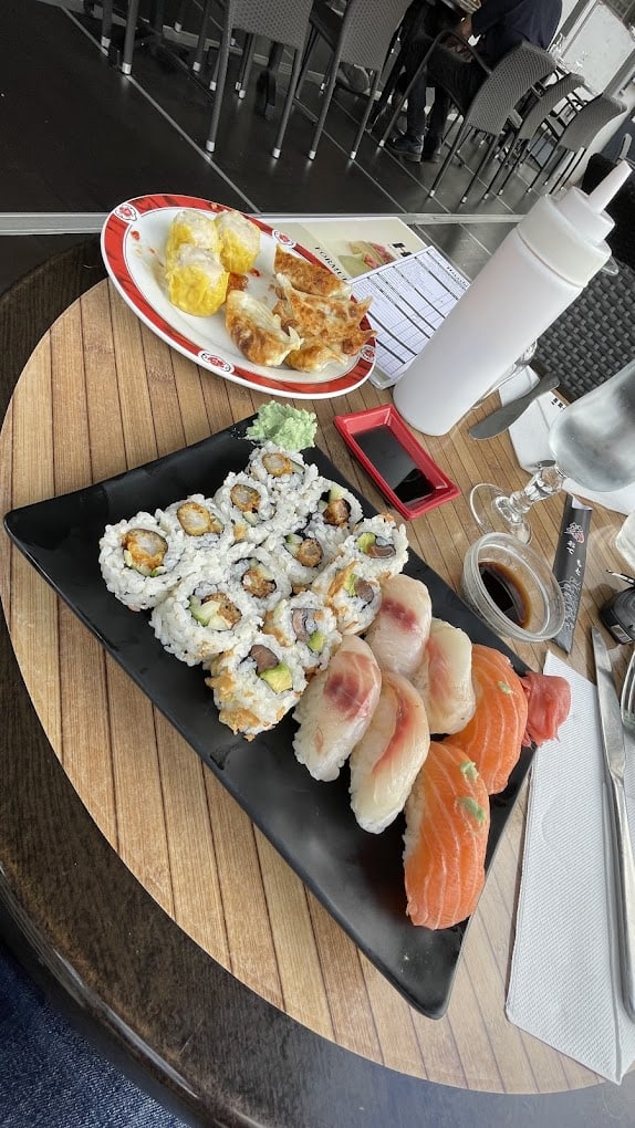 Restaurant Delishi Bon Accueil à Meaux, France