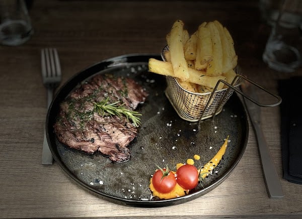 Restaurant Grill Lounge à Narbonne, France