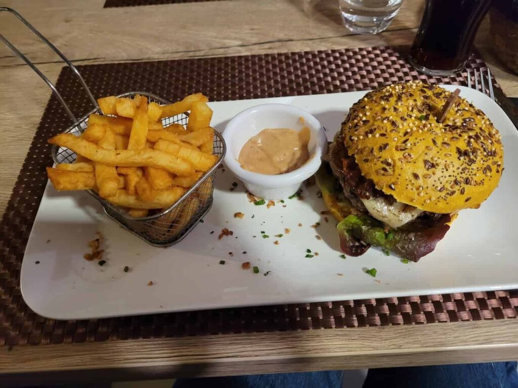 Restaurant Grill ‘n Chill à Épernay, France